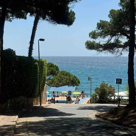 Cala Bona - Beachfront Apartment