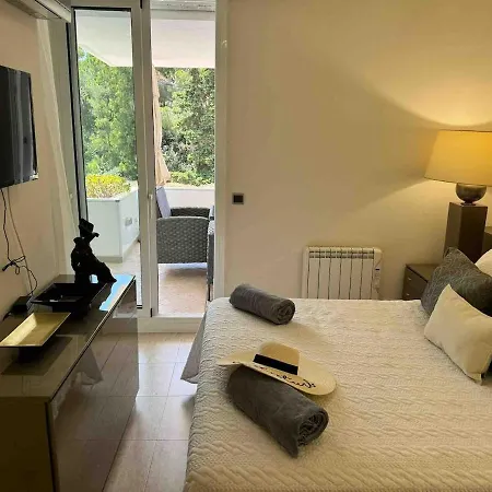 Cala Bona - Beachfront Apartment *