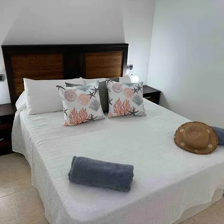 Cala Bona - Beachfront Apartment