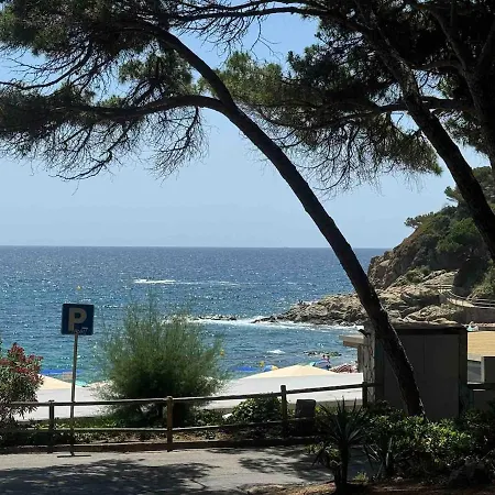 Apartment Cala Bona - Beachfront *
