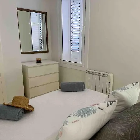 Lejlighed Cala Bona - Beachfront *