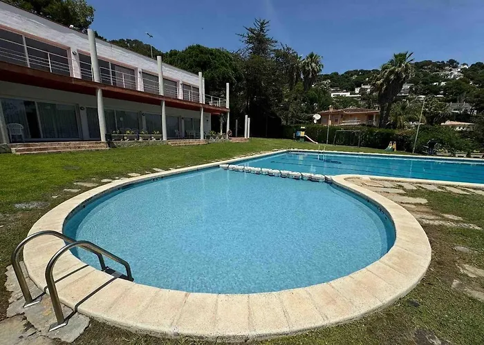Apartment Cala Bona - Beachfront