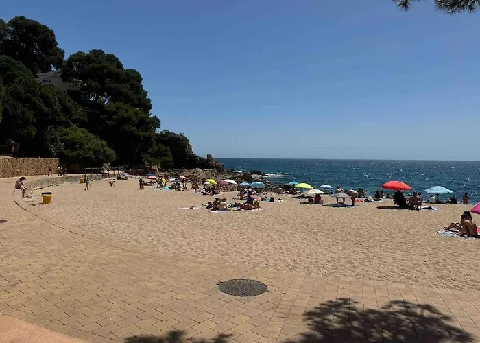 Cala Bona - Beachfront * Blanes