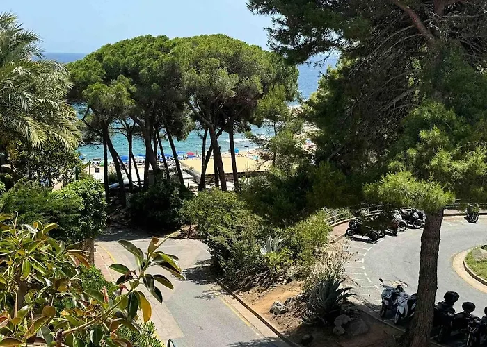 Cala Bona - Beachfront Blanes