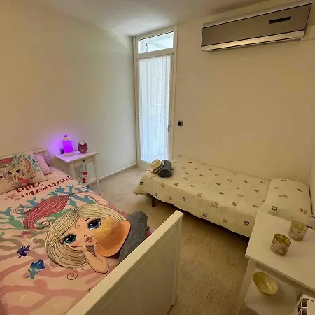 Cala Bona - Beachfront * 布拉内斯